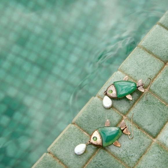 Pearl Fish Statement Earrings! - Picture 3 of 5